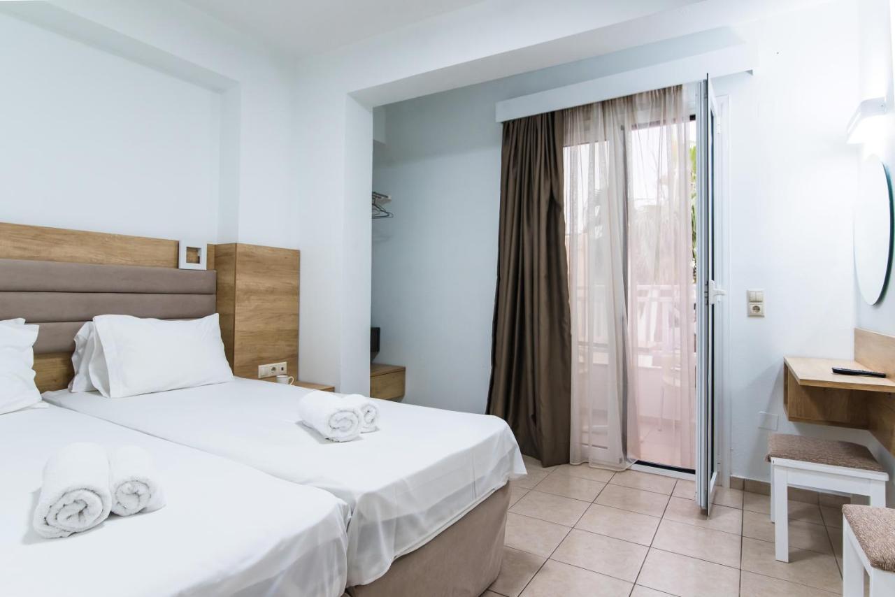 Vagelis Apartments Malia Bagian luar foto