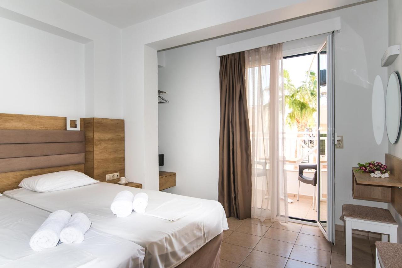 Vagelis Apartments Malia Bagian luar foto