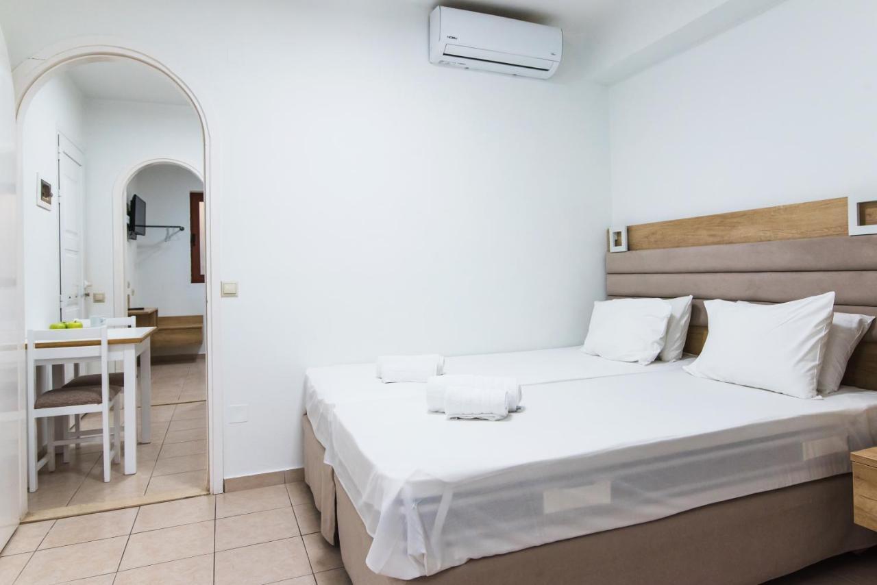Vagelis Apartments Malia Bagian luar foto