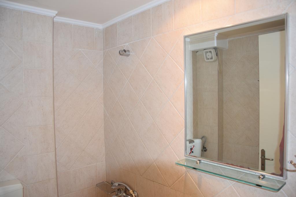 Vagelis Apartments Malia Bagian luar foto