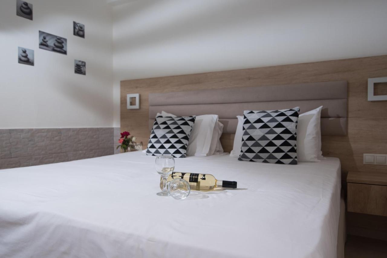 Vagelis Apartments Malia Bagian luar foto
