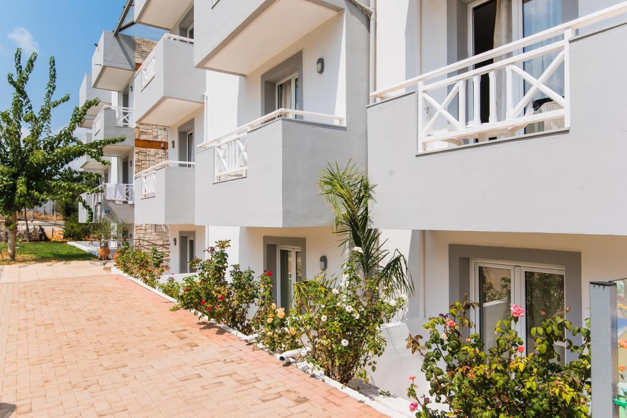 Vagelis Apartments Malia Bagian luar foto